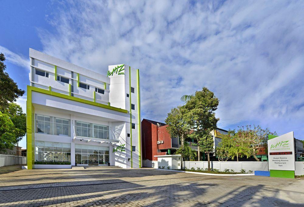 Whiz Prime Hotel Sudirman ชีลาชัป ภายนอก รูปภาพ