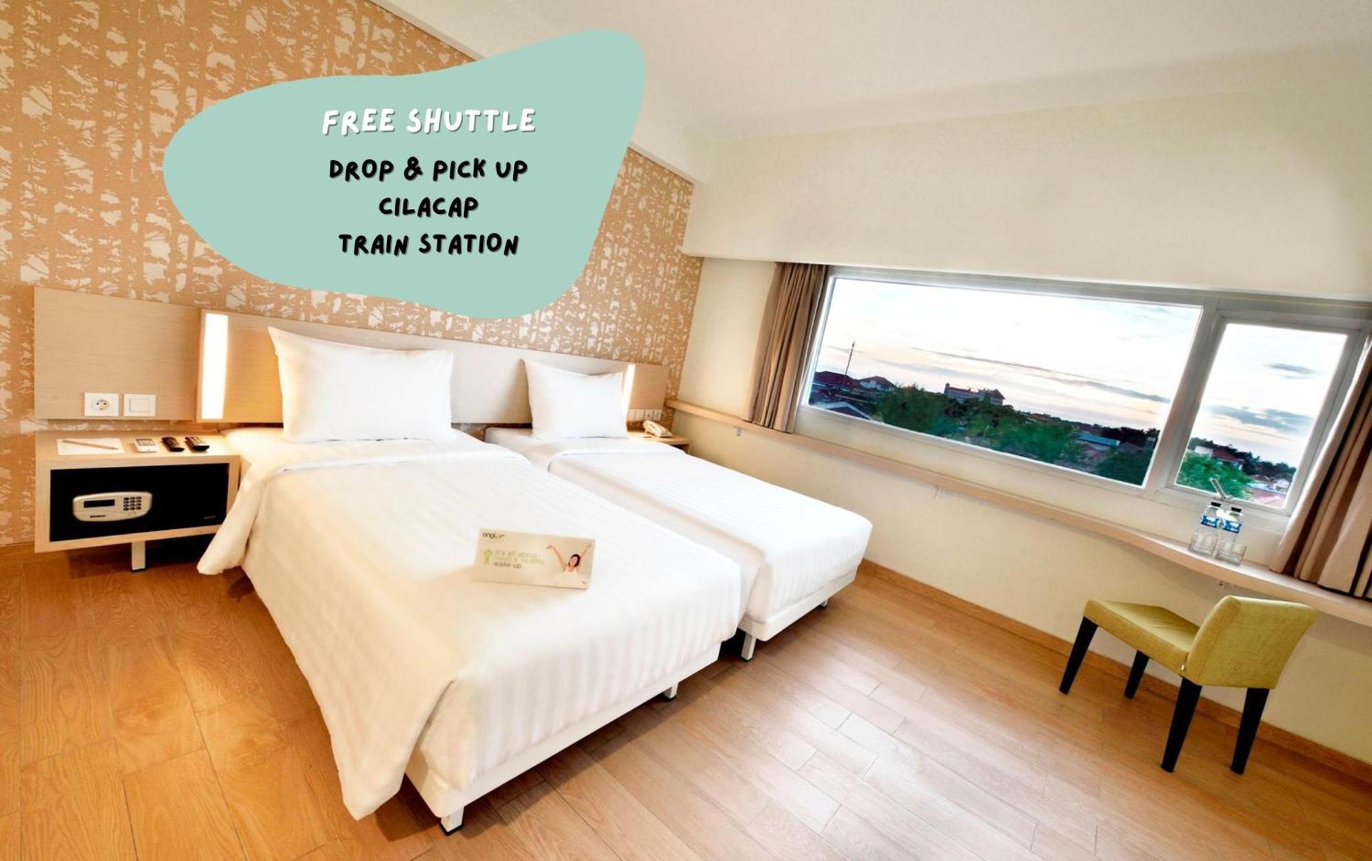 Whiz Prime Hotel Sudirman ชีลาชัป ภายนอก รูปภาพ