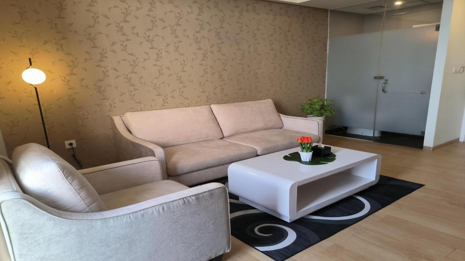 Whiz Prime Hotel Sudirman ชีลาชัป ภายนอก รูปภาพ